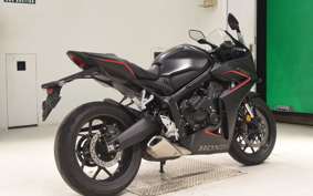 HONDA CBR650R E-Clutch 2025 RH17