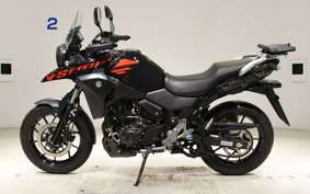 SUZUKI Vｽﾄﾛｰﾑ250A 1999