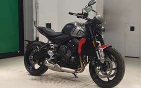 TRIUMPH TRIDENT 660 2023