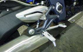 TRIUMPH STREET TRIPLE 85 2013