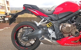 HONDA CBR650R 2019 RH03