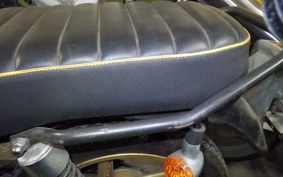 YAMAHA YB125SP
