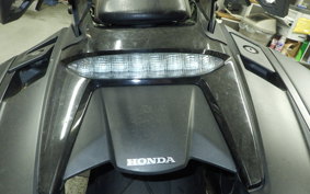 HONDA NM4 VULTUS -02 2014 RC82