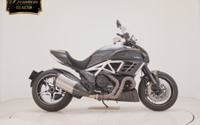 DUCATI DIAVEL AMG 2012