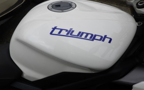 TRIUMPH STREET TRIPLE 85 2013