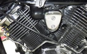 YAMAHA DRAGSTAR 1100 CLASSIC 2004 VP13J
