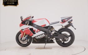 YAMAHA YZF-R7 2000