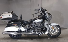 HARLEY HARLEY FLHTCUSE1800CVO PR8