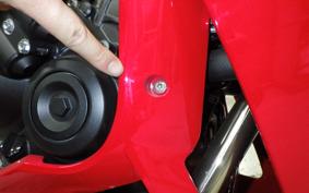HONDA CBR650R E-Clutch 2025 RH17