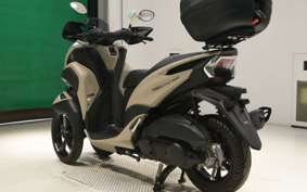 YAMAHA TRICITY 155