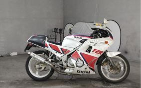 YAMAHA FZR250 2KR