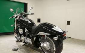 SUZUKI BOULEVARD M109R 2011