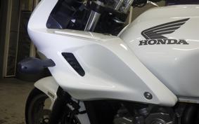 HONDA CB400 SUPER BOLDOR VTEC A 2009 NC42