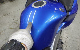 SUZUKI GSR250S
