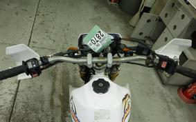 YAMAHA SEROW 225 W 4JG