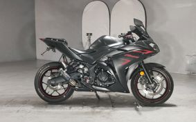 YAMAHA YZF-R25 RG10J