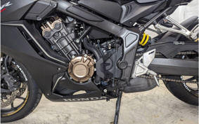 HONDA CBR650R 2021 RH03