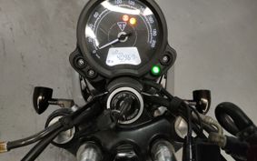 TRIUMPH STREET TWIN 900 2021 DAD74G