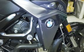 BMW F900R 2025