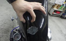 HARLEY XLH883 HUGGER 2002