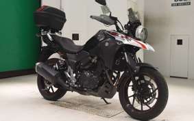 SUZUKI Vｽﾄﾛｰﾑ250A 2011