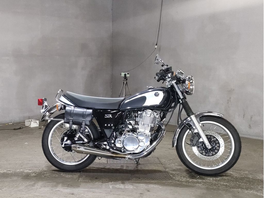 Фото Yamaha SR400 2021 с японского аукциона