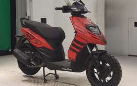 APRILIA SR125