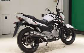 SUZUKI GSR250 2019