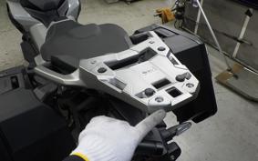 HONDA X-ADV 750 2021 RH10