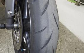 TRIUMPH STREET TRIPLE R 2011