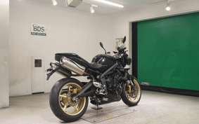 TRIUMPH STREET TRIPLE R 2011