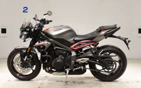 TRIUMPH STREET TRIPLE R 2021