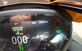 TRIUMPH STREET TRIPLE RS 2023 HDA614
