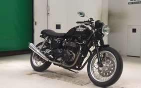 TRIUMPH THRUXTON 900 2005