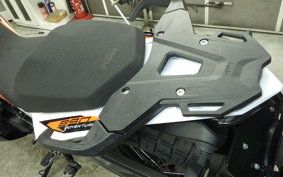 KTM 890 ADVENTURE	 2004