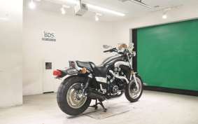YAMAHA VMAX 2000
