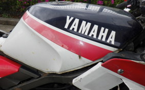 YAMAHA FZ750 1FM