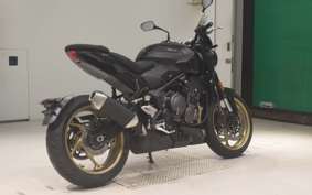 TRIUMPH TRIDENT 800 2026