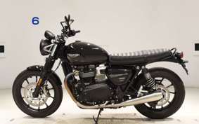 TRIUMPH STREET TWIN 2021