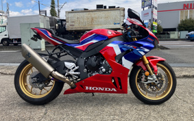 HONDA CBR1000RR-R FB 2024 SC82