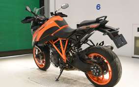 KTM 1290 SUPER DUKE GT 2022