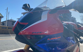 HONDA CBR1000RR-R FB SP 2025 SC82