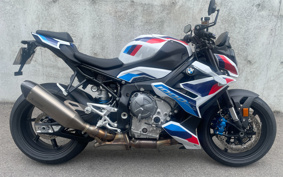 BMW M1000R 2024 0E81