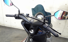 YAMAHA N-MAX SE86J