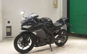 KAWASAKI ZX-25R ZX250E