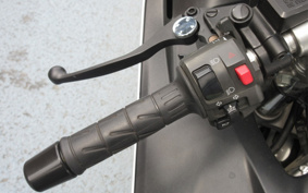 KAWASAKI ZZ1200 NINJA R 2002 20C001