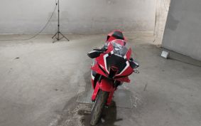 HONDA CBR600RR PC40