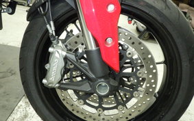 DUCATI HYPERSTRADA 820 2013