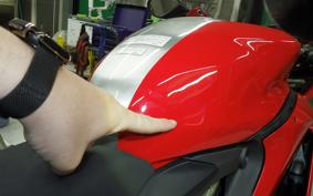 DUCATI PANIGALE R 2015