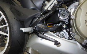 DUCATI ストリート FIGHTER V4SUP 2025